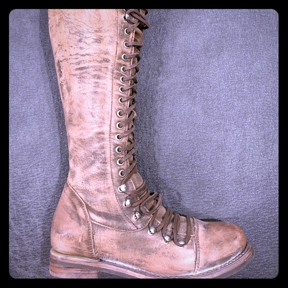 Combat Boots!!